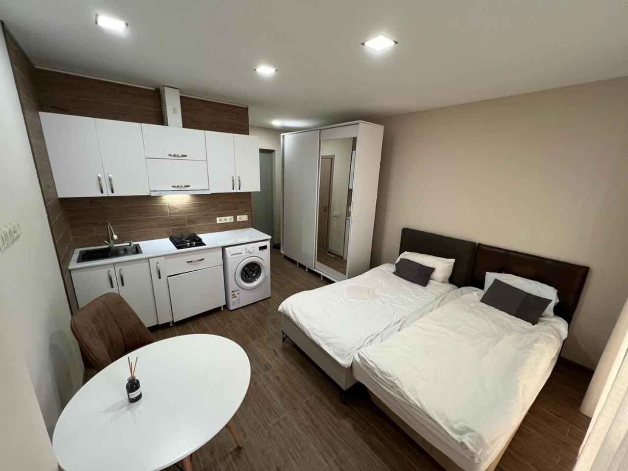 Hotel Paris Batoumi Extérieur photo